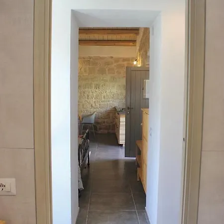 Semesterbostad Angelica *